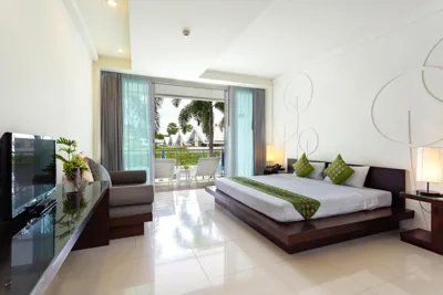 Chambre Deluxe double ou lits jumeaux avec vue sur la piscine — The Palmery Resort